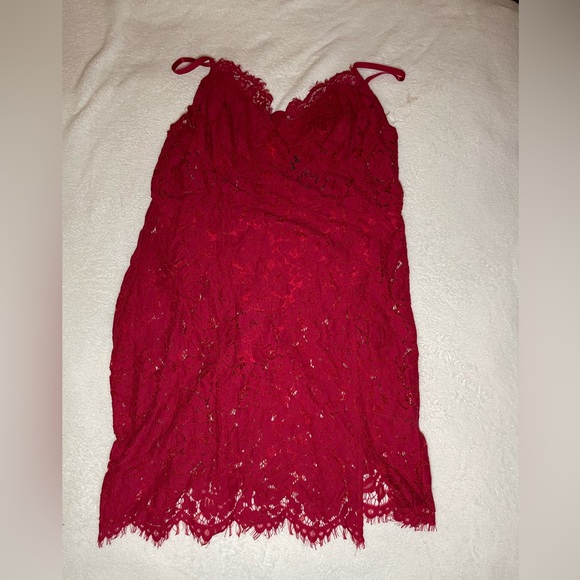 Fashion Nova Dropping Hints Lace Dress - Picture 1 of 6